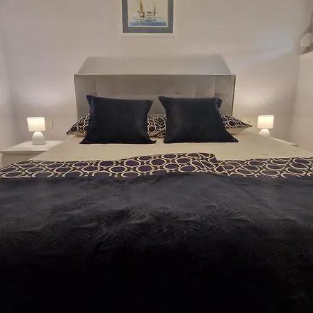 La-la Gostinjska kuća 3*