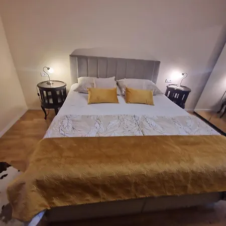 بيت ضيافة La-la