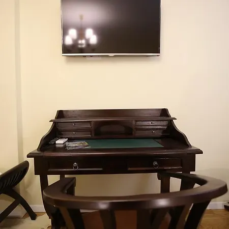 La-la بيت ضيافة زادار